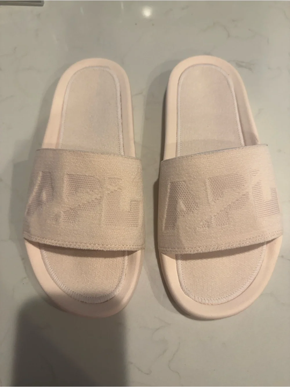 NEW APL Velvet Techloom Logo Slides in Creme Light Pink Size 7 - Picture 5 of 8